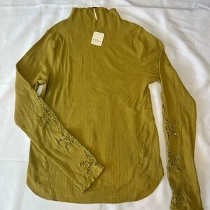 Free Prople Olive Ribbed Shirt w/ Lace-Like Embroidered Sleeves Sz XL